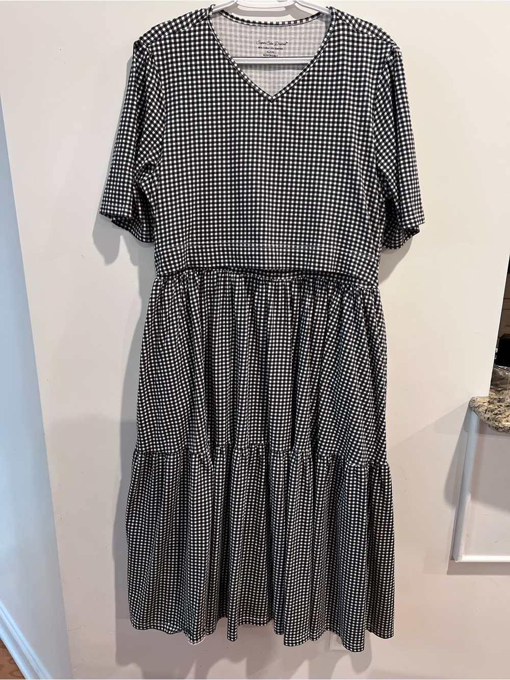 Super Cute Dresses Black & White Gingham V-Neck Nursing Friendly Midi Dress